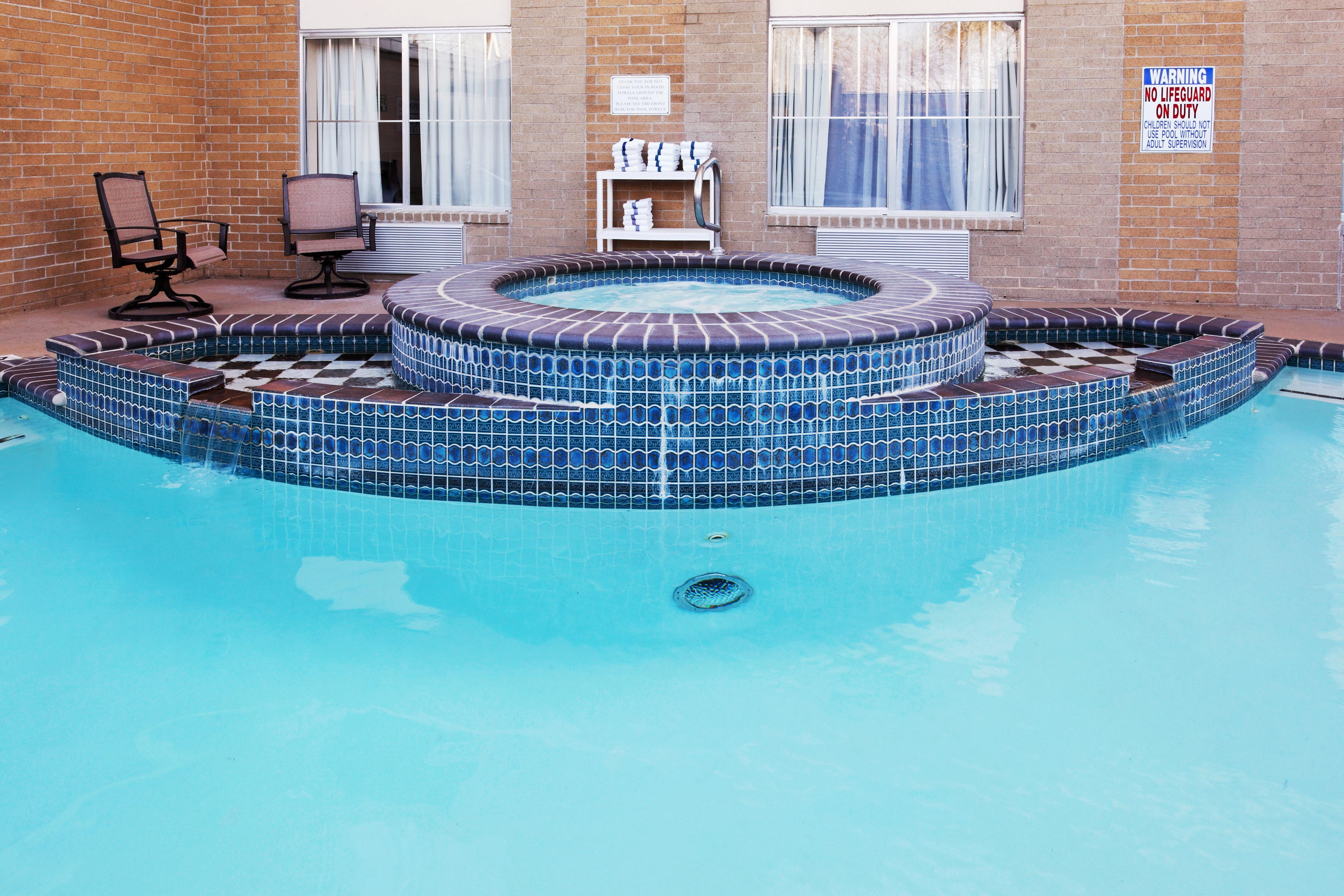 Holiday Inn Express Hotel & Suites San Antonio - Rivercenter Area By Ihg Esterno foto