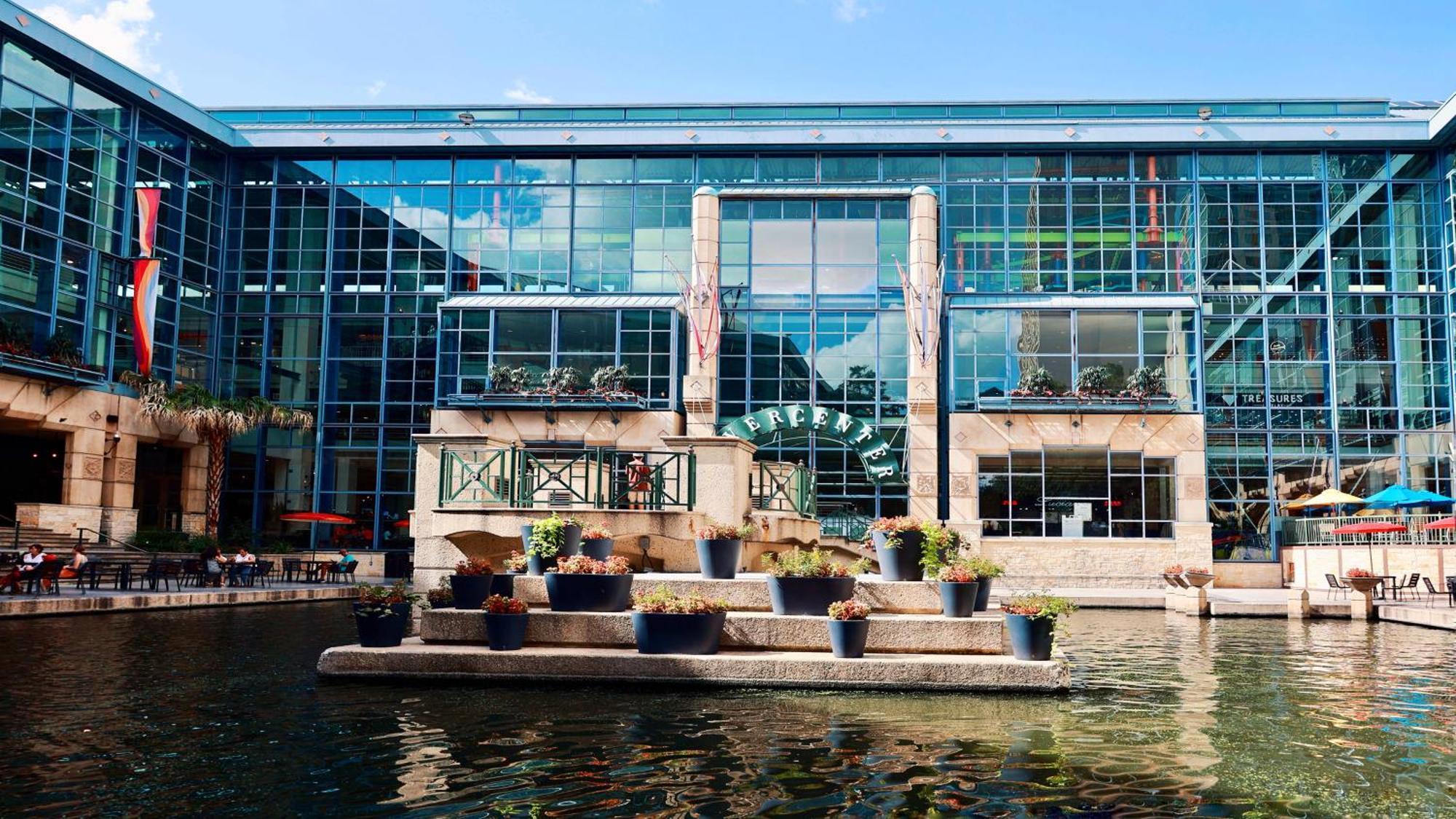 Holiday Inn Express Hotel & Suites San Antonio - Rivercenter Area By Ihg Esterno foto